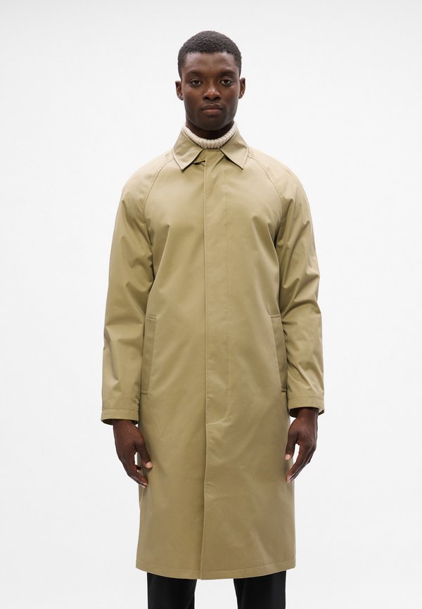 Isaac Dewhirst MACINTOSH COAT