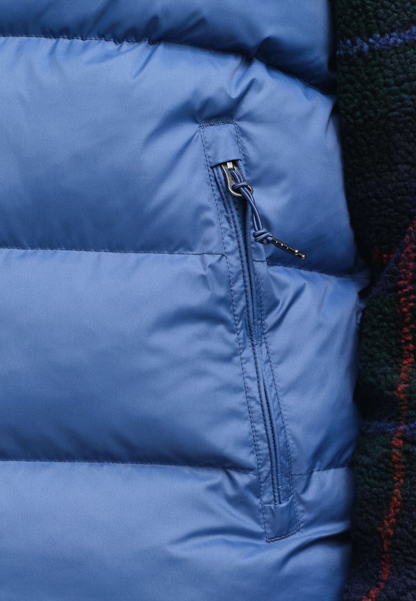 GANT ACTIVE CLOUD VEST