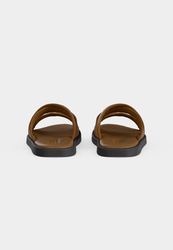 Steve Madden GRABBA