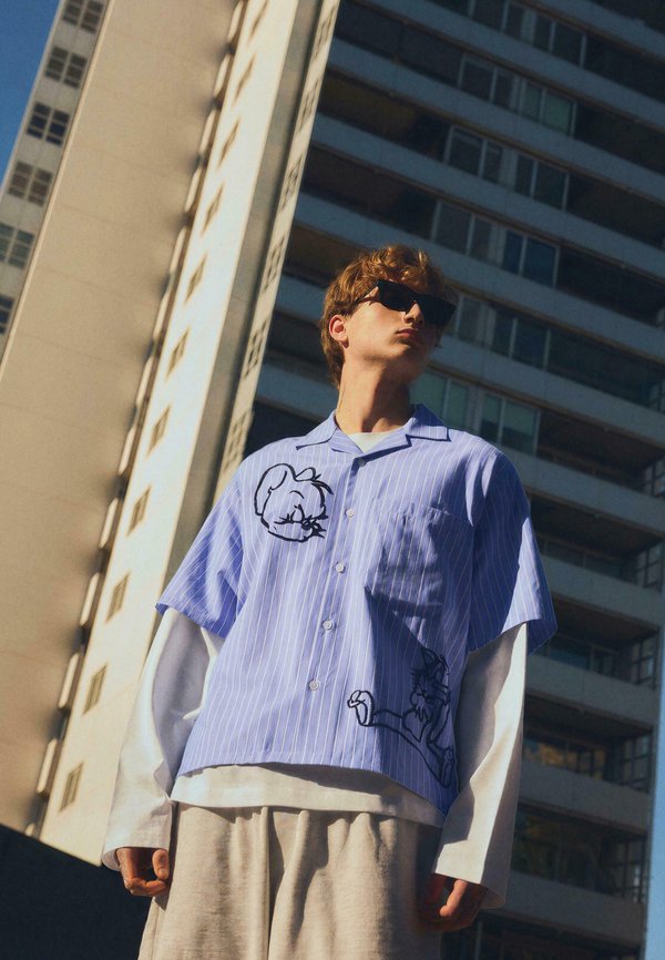 Bershka Shirt - light blue