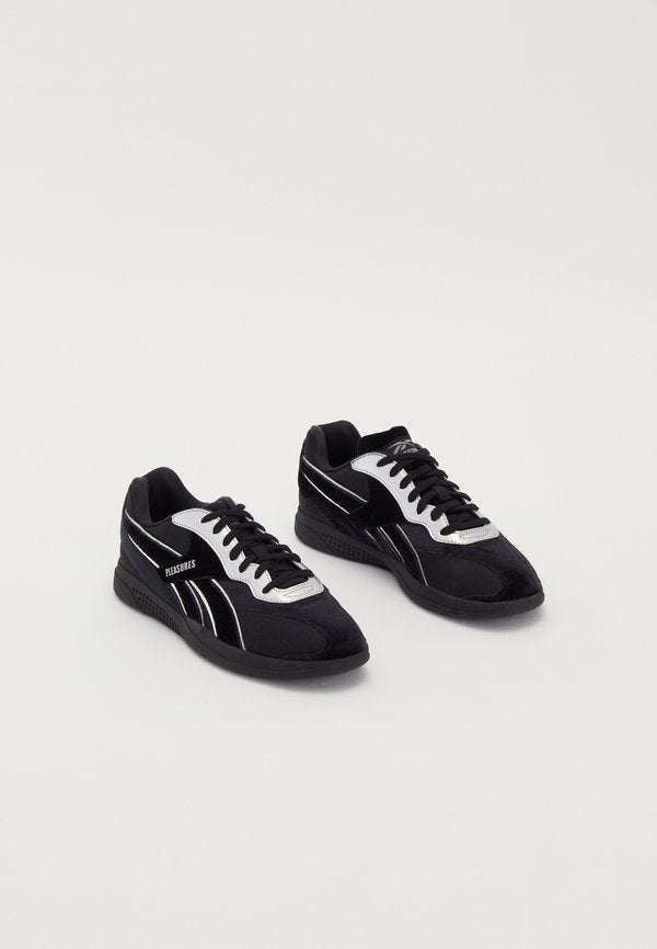 Reebok LTD PLEASURES HAMMER STREET UNISEX