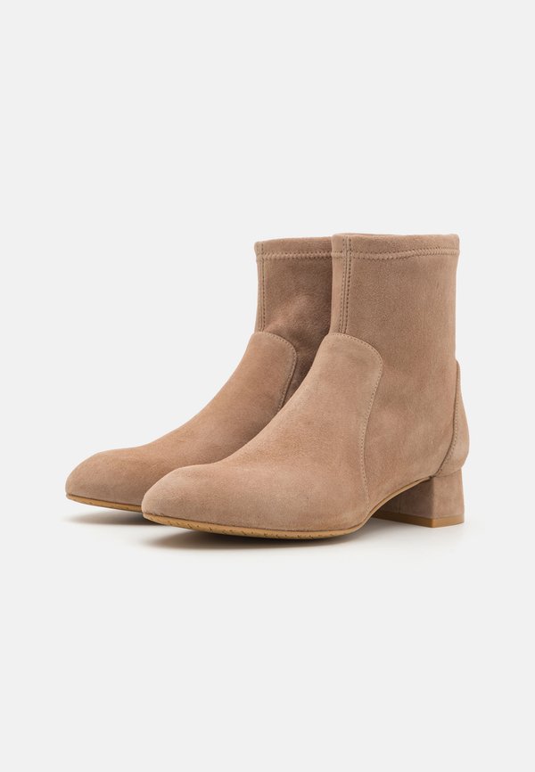 Stuart Weitzman GRACE SOCK BOOTIE