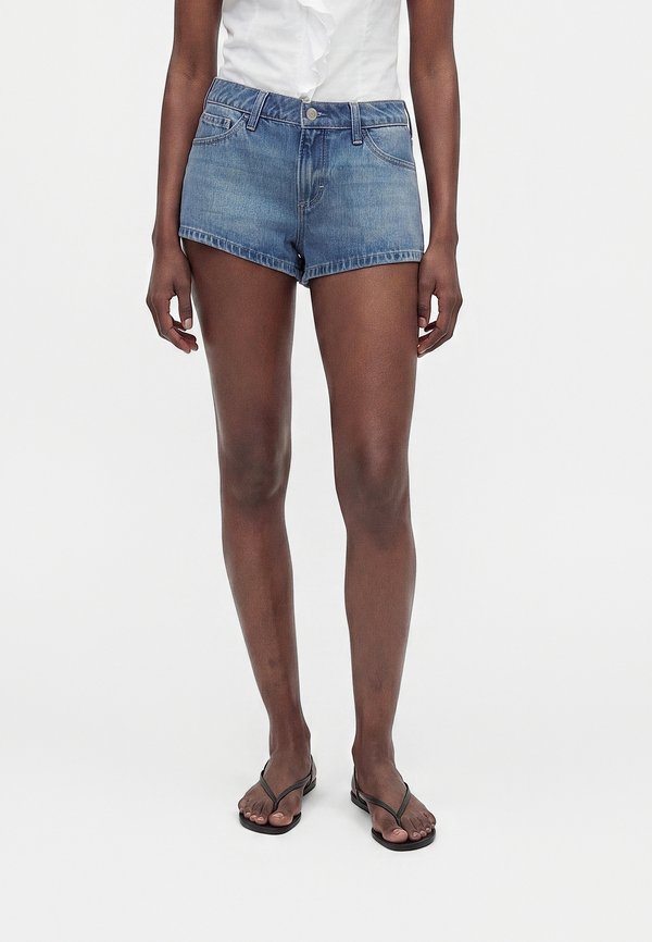 Hollister Co. A LINE SANTA CRUZ CLEAN