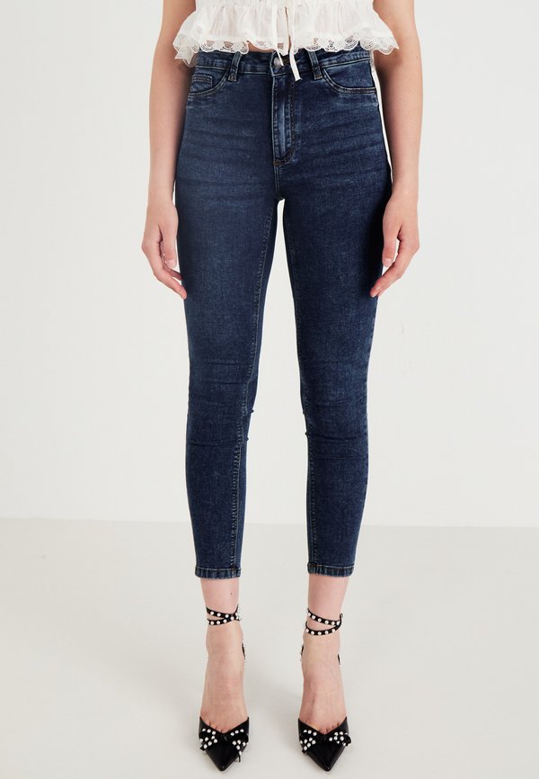 Noisy May Skinny fit NMCALLIE