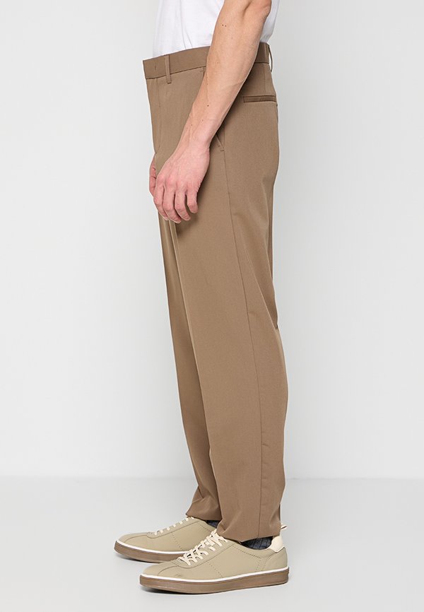Lindbergh RELAXED FIT