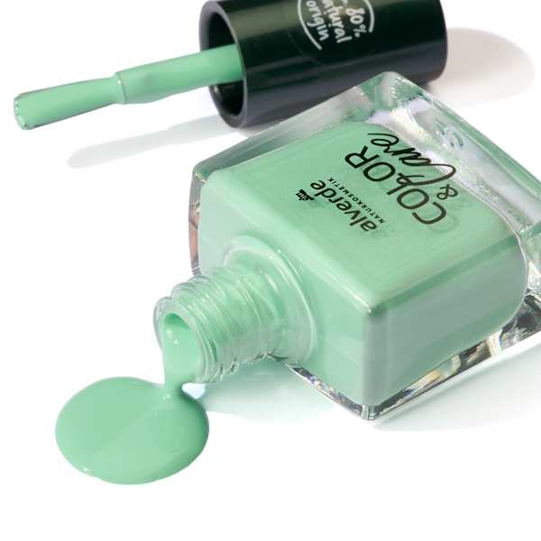 Nagellack Color & Care 250 Delicate Mint alverde NATURKOSMETIK