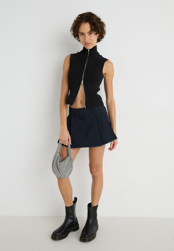 Weekday PLEAT SKIRT