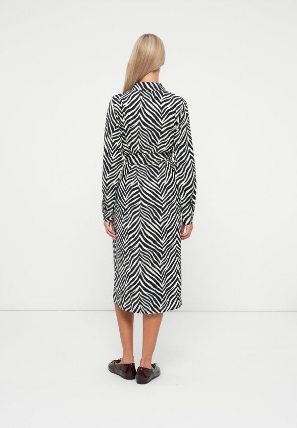 Vero Moda VMESME CALF SHIRT DRESS