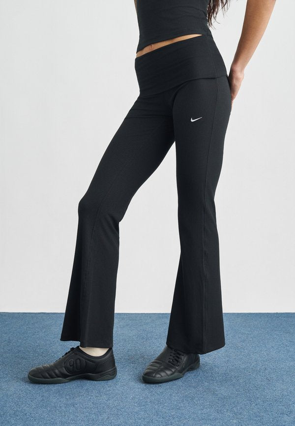 Nike Sportswear CHILL PANT - Trousers - black/sail