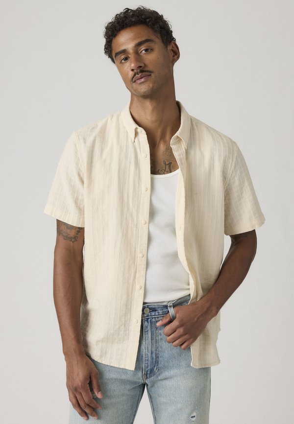 Levi's® AUTHENTIC BUTTON DOWN