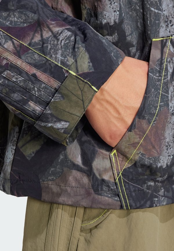 adidas Originals CAMOUFLAGE