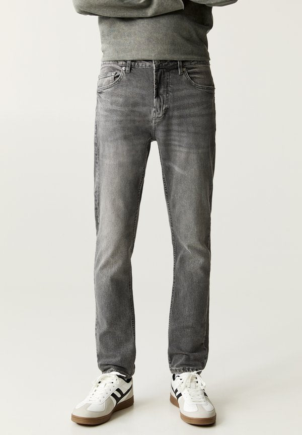 PULL&BEAR SLIM