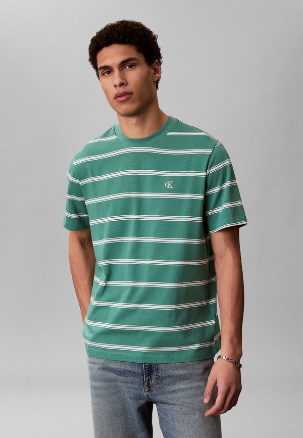 Calvin Klein Jeans STRIPE MONOGRAM - Print T-shirt - wild green