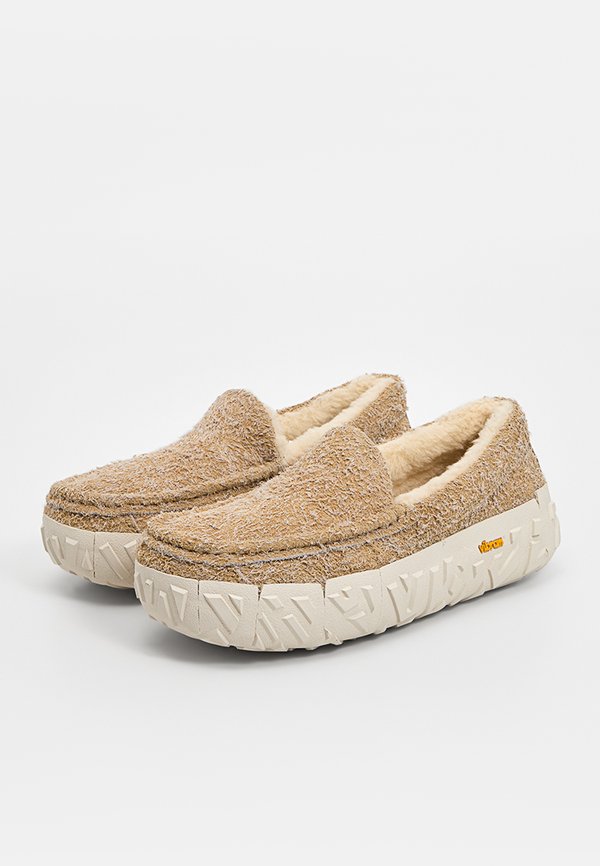 UGG ASCOT WRAP