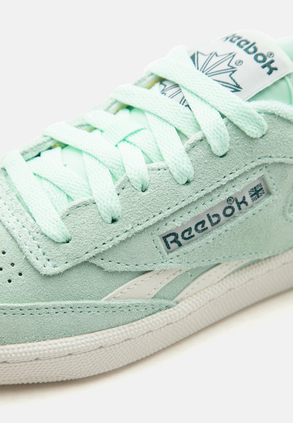 Reebok Classic CLUB C REVENGE