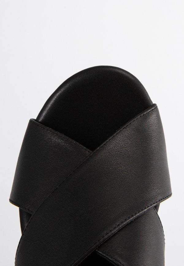 Jeffrey Campbell BIG-MOOD