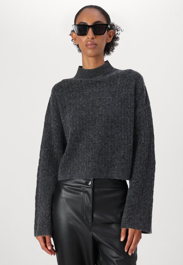 Noisy May Cable knit