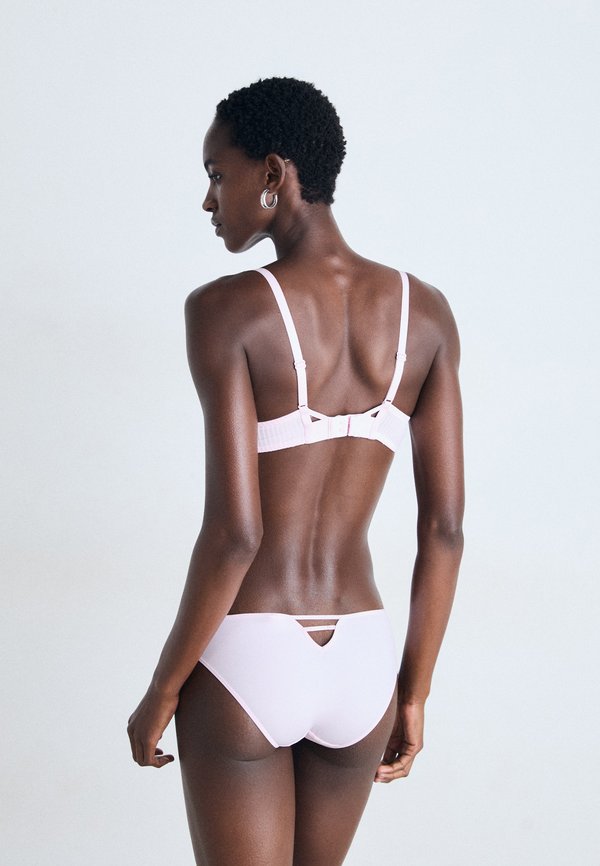 Chantelle VERY COVERING UNDERWIRED BRA