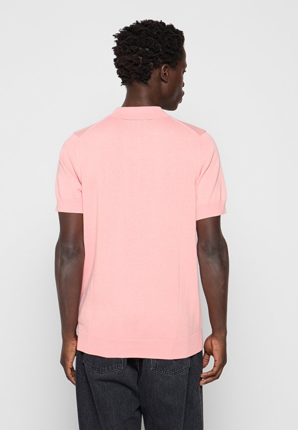 Lyle & Scott