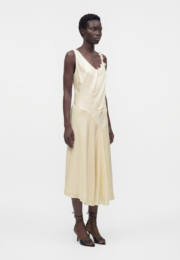 Victoria Beckham ASYMMETRIC DETAIL DRESS