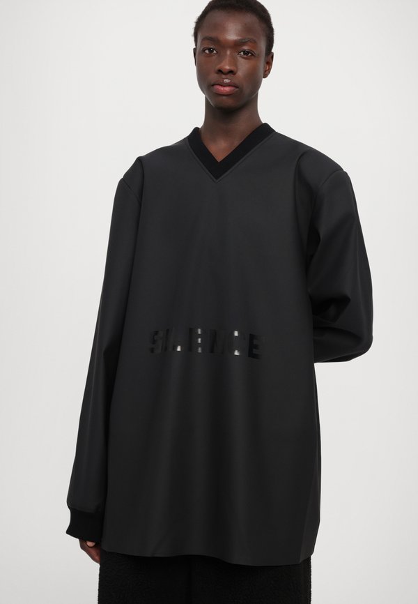Han Kjøbenhavn OVERSIZED SILENCE FOOTBALL UNISEX