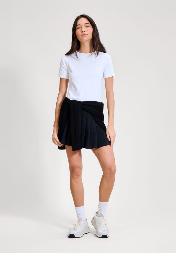 Ellesse LA BELLA SS FITTED