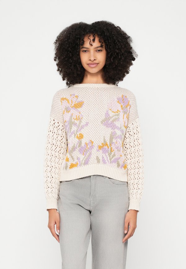 TWINSET