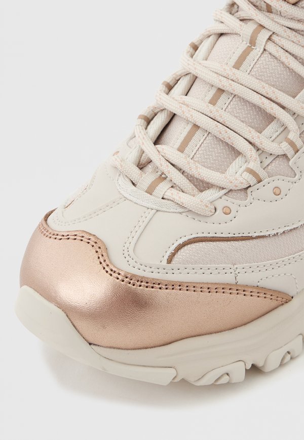 Skechers