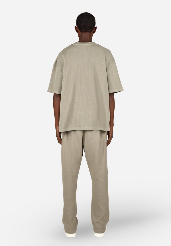 Pegador SIGNAR OVERSIZED RIB TEE