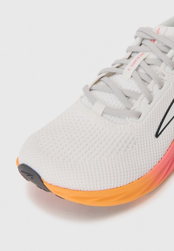 Altra ESCALANTE 4