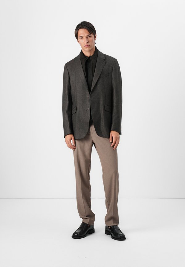 Hackett London