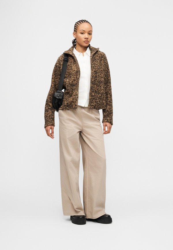 Pieces PCKATTY JACKET