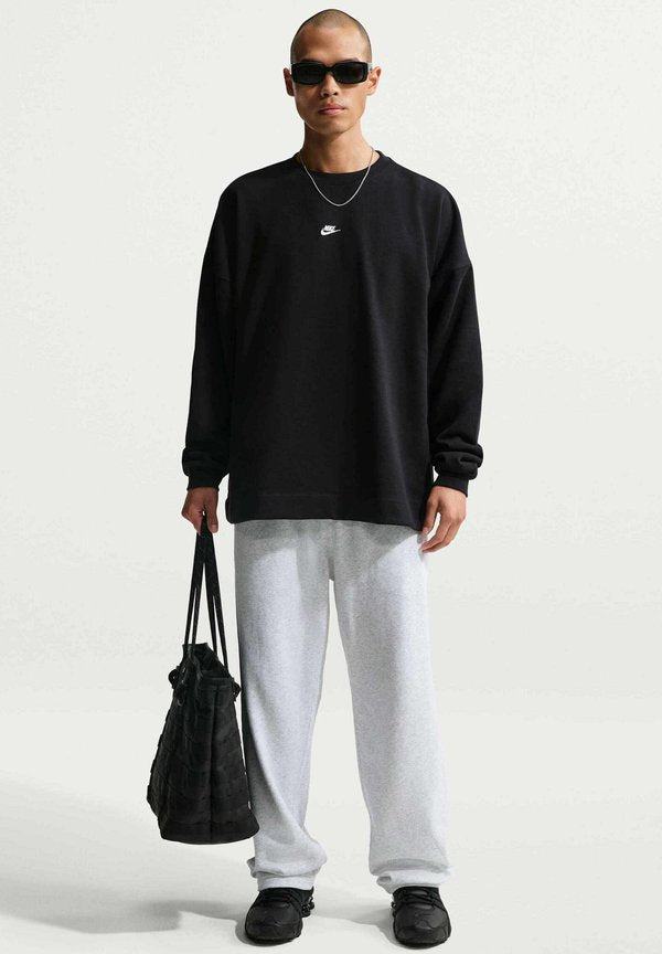 Nike Sportswear NIKE SPORTSWEAR MEN'S OVERSIZED FRENCH-TERRY CREW-NECK SWEATSHIRT SPORTS - Sweatshirt - black white