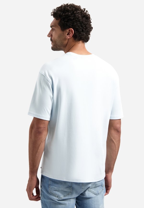 NO EXCESS INTERLOCK WITH ROUND NECK