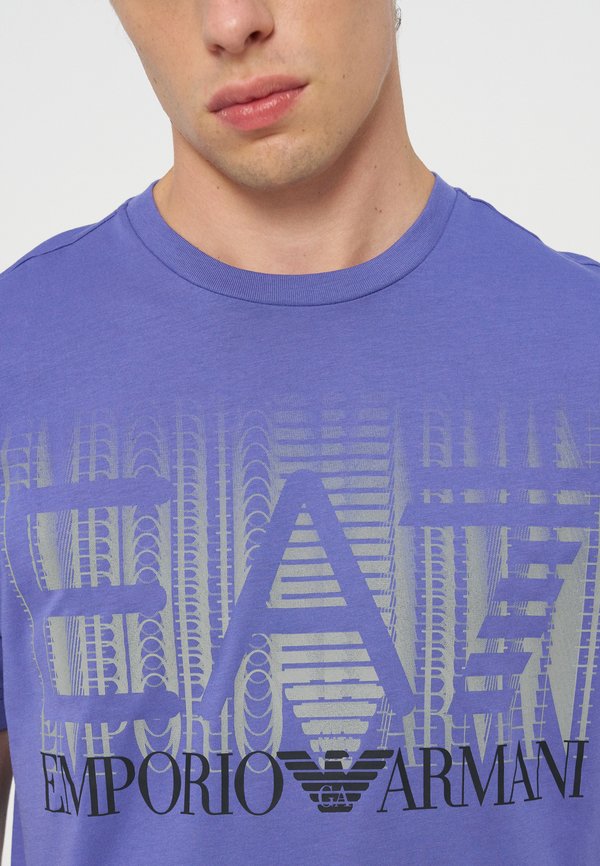 EA7 Emporio Armani