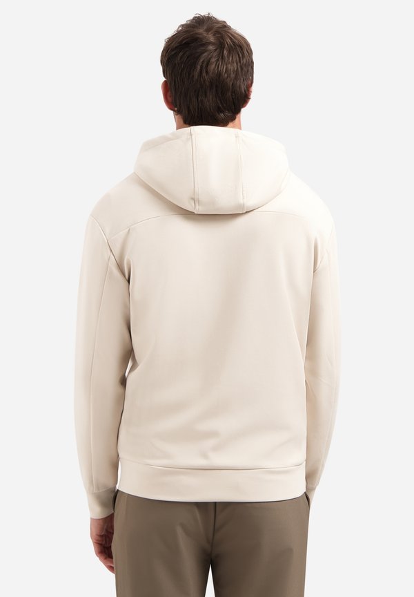 NO EXCESS HOODED