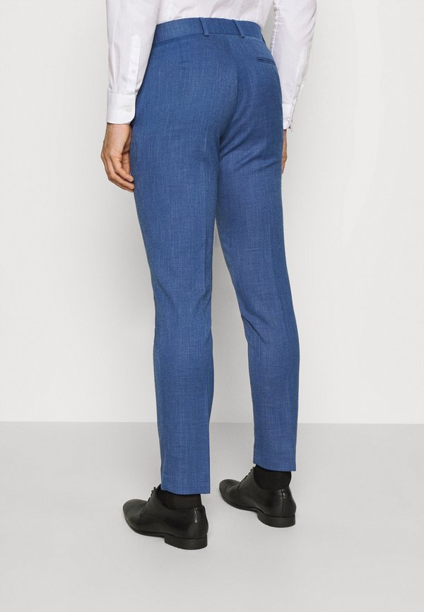 Isaac Dewhirst WEDDING LOOK SUIT