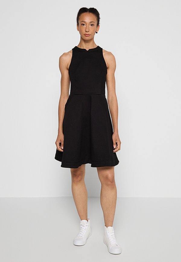 G-STAR CORE FIT AND FLARE