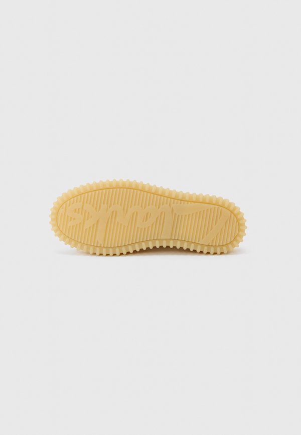 Clarks TORHILL LO