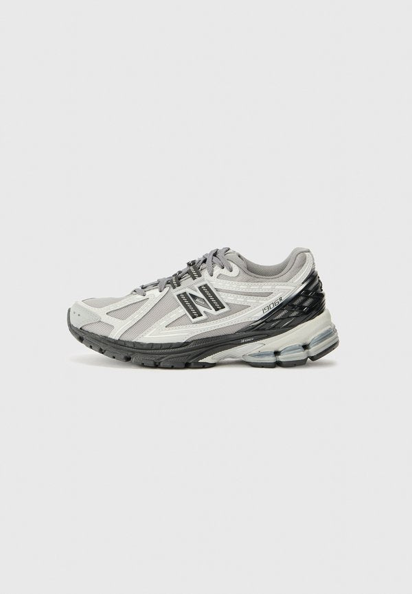 New Balance M1906 UNISEX - Trainers - grey