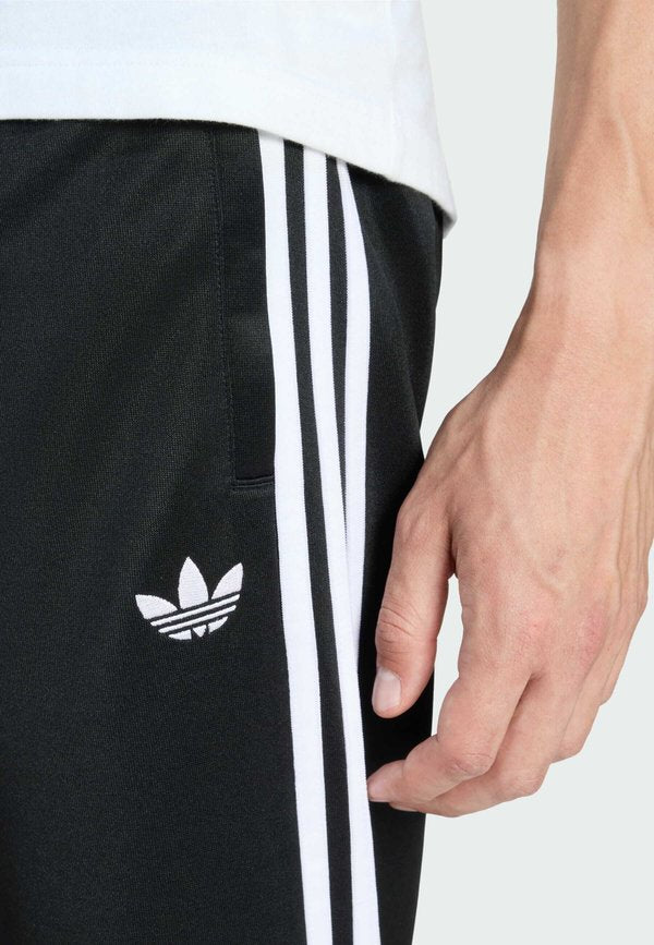 adidas Originals REGULAR FIT