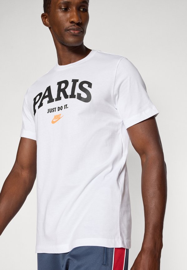 Nike Sportswear CITY