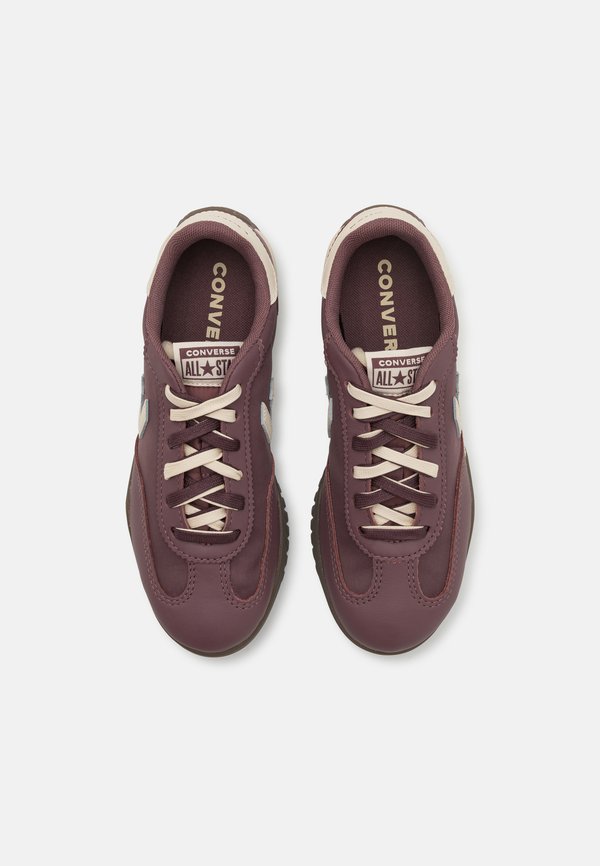 Converse RUN STAR TRAINER