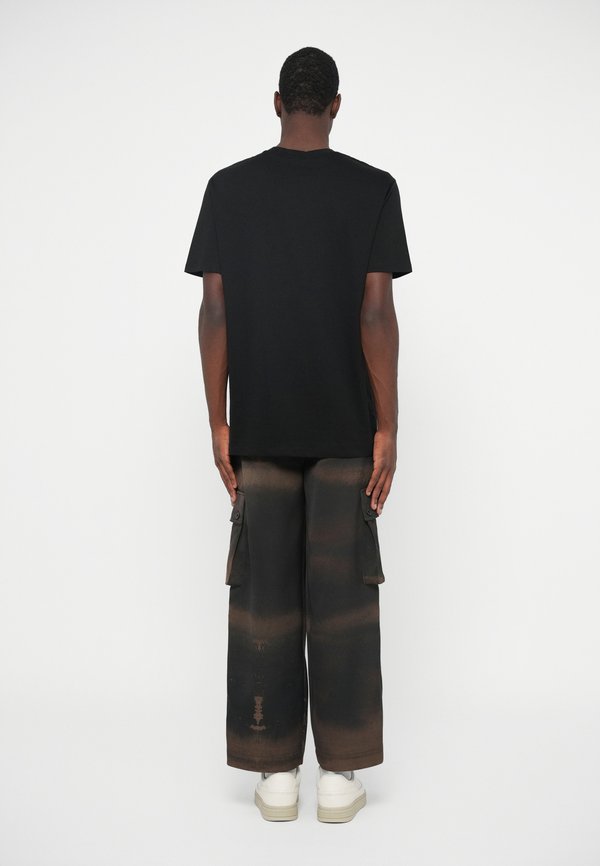 Armani Exchange UNISEX