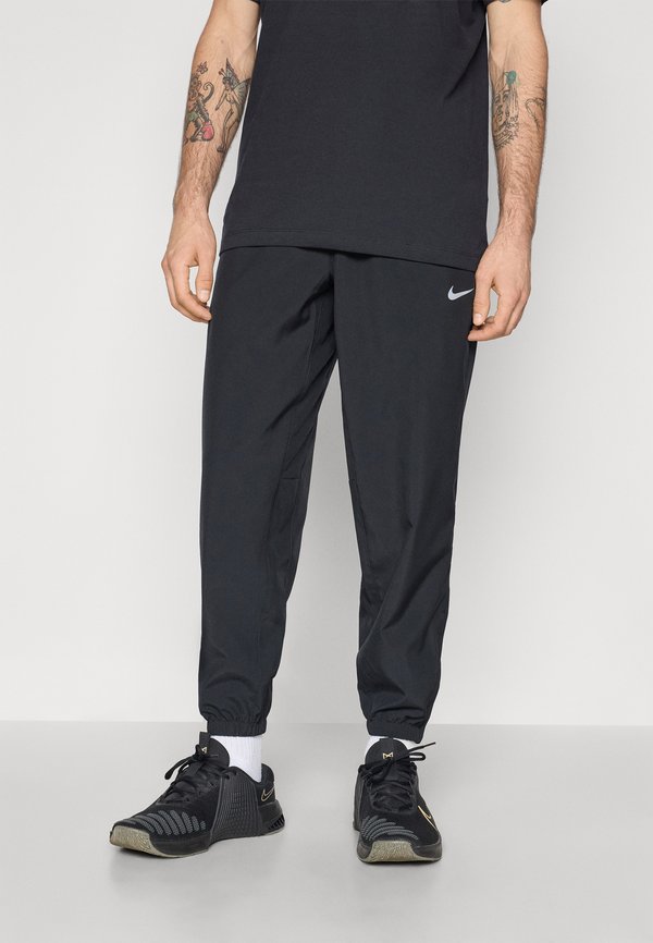 Nike Performance FORM - Tracksuit bottoms - black/reflective silver-coloured