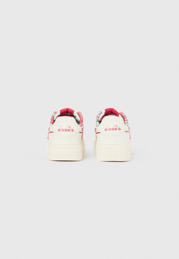 Diadora JACE