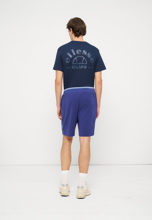 Ellesse SAGAT