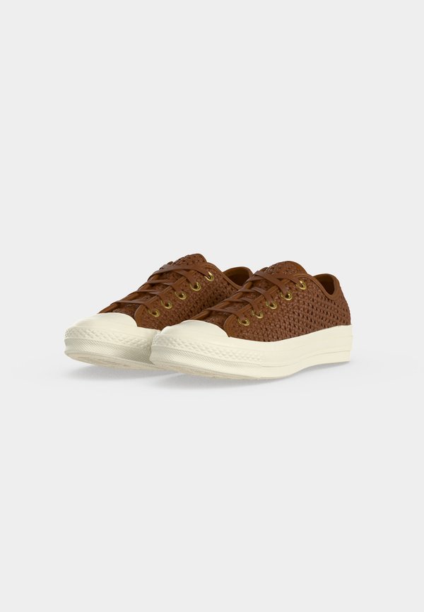 Converse CHUCK 70