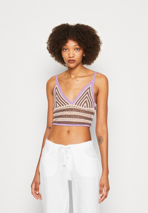 BDG Urban Outfitters NEW GIGI CROP