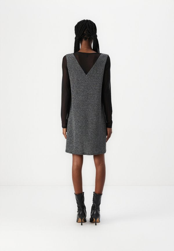 ONLY ONLQUEEN  V NECK DRESS